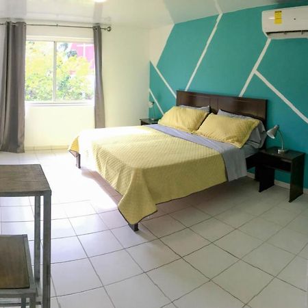 Dona Clara Vacation Apartments オラニエスタッド エクステリア 写真