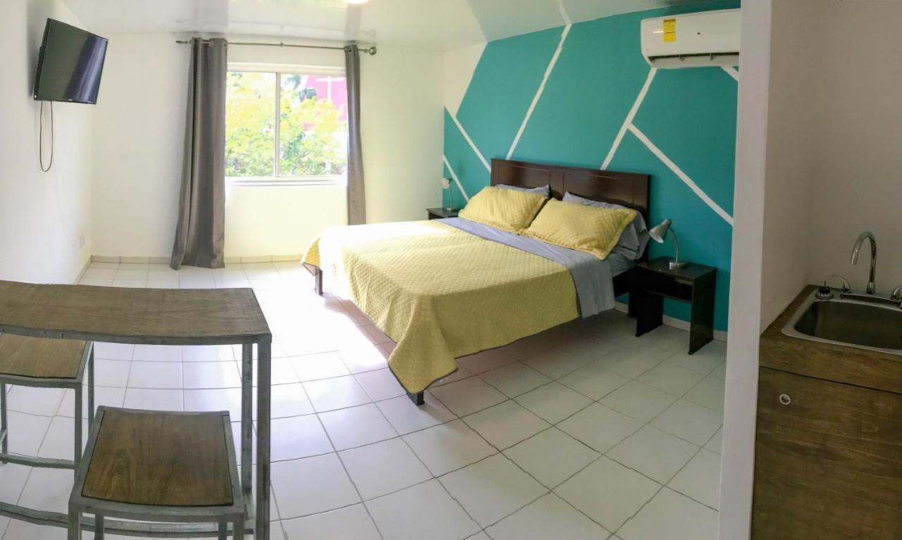 Dona Clara Vacation Apartments オラニエスタッド エクステリア 写真